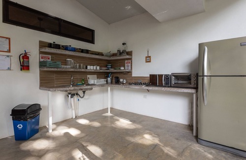 Puerto Viejo de Talamanca Villa | Spacious Private Villa Near Beach - Saltwater Pool - Sleeps 9