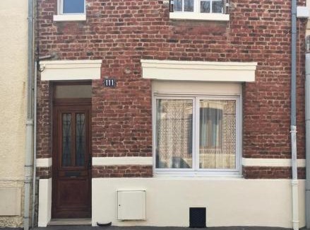 Saint-Quentin House | Spacious Quentoinise Town House
