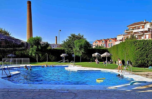 Torre del Mar Apartment | Spacious quiet apartment 450 meters to the beach, huge patio, communal pool.
