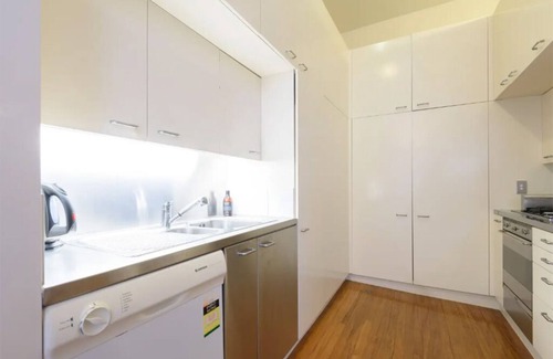 Auckland Central Business District Apartment | Spacious Quiet New York Loft style Apartment
