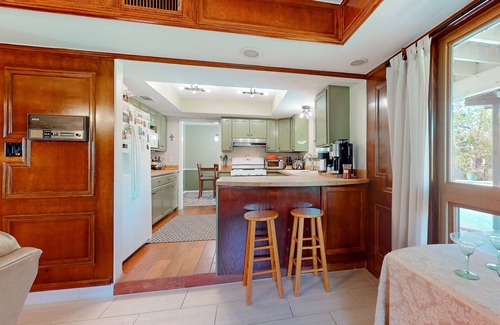 Brushy Creek House | Spacious, quiet suburban home on two acres with backyard pool, balcony, & pond