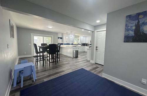 Willoughby Hills House | Spacious Relaxing Luxury 4-5BR Near DT Willoughby, Cleveland, & Lake Erie