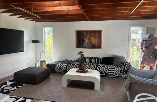 Angelino Heights House | Spacious Resort Getaway @ Echo Park Ranch - Luxury indoor/outdoor home steps from Sunset Blvd, Echo Park Lake, Dodgers Stadium