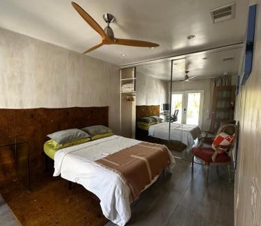 Angelino Heights House | Spacious Resort Getaway @ Echo Park Ranch - Luxury indoor/outdoor home steps from Sunset Blvd, Echo Park Lake, Dodgers Stadium
