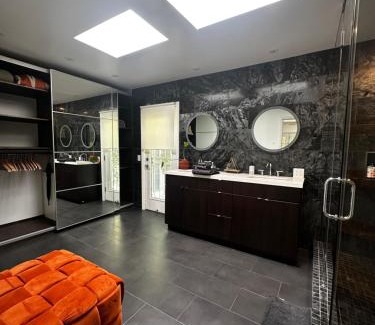 Angelino Heights House | Spacious Resort Getaway @ Echo Park Ranch - Luxury indoor/outdoor home steps from Sunset Blvd, Echo Park Lake, Dodgers Stadium