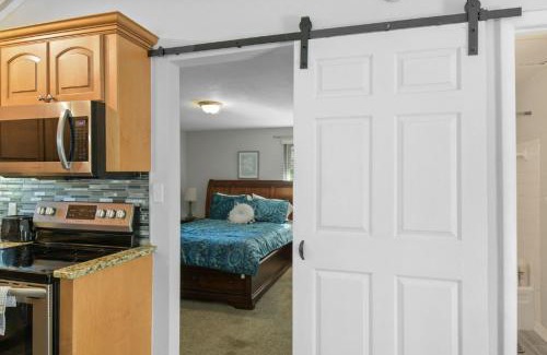 Babson Park House | Spacious Retreat Fenced Yard Screened Deck