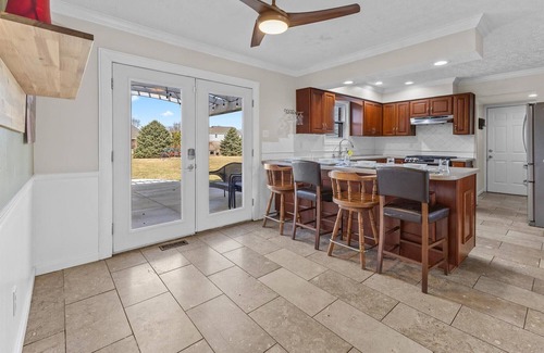 Indianapolis House | Spacious Retreat Near Eagle Creek Park – Modern Comfort & Entertainment