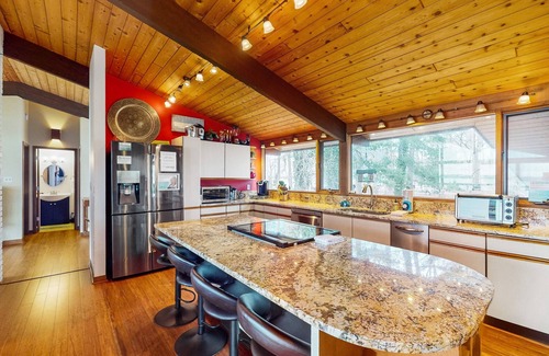 Bumpass House | Spacious retreat with Lake Anna views, hot tub, & firepit - dog-friendly