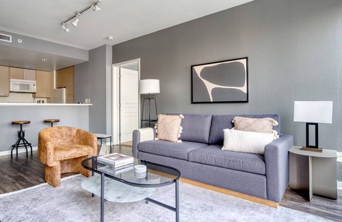 Rincon Hill Apartment | Spacious Rincon Hill 1BR w/Gym, Balcony + Hot tub by Blueground