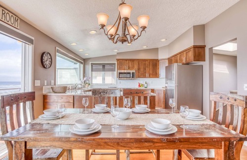 Rockaway Beach House | Spacious Rockaway Beach Oceanfront with King Suite, Panoramic Views, Hot Tub!