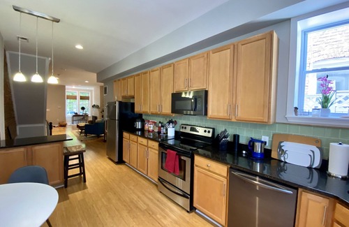Shaw House | Spacious Row House in Hip and Historic Location
