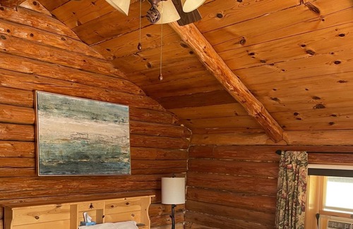 Tomahawk House | Spacious, Rustic, Beautiful Lodge-15 Acres 600+ Ft of Shoreline-Enjoy all year