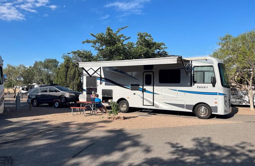 Broken Bow House | Spacious RV in Brilliant Broken Bow with AC, WiFi, near Day Spa and Winery!