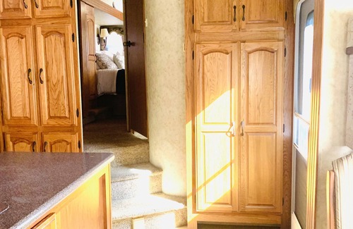 Big Pine Key RV Rental | SPACIOUS RV IN THE KEYS