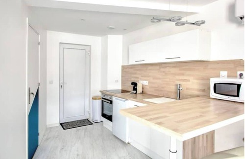 Montignac Apartment | ☀Spacious Scandinavian-style studio☀ for 2 pers.