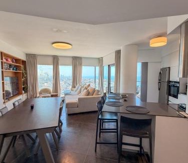 Neve Tzedek Apartment | Spacious Sea View Apartment in Neve Tzedek Tower