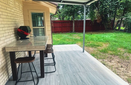 El Lago House | Spacious Seabrook Stay - 5 mins from Kemah Boardwalk