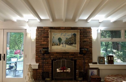 Glen Cove House | Spacious, secluded, unique Carriage House close to NYC and beach!