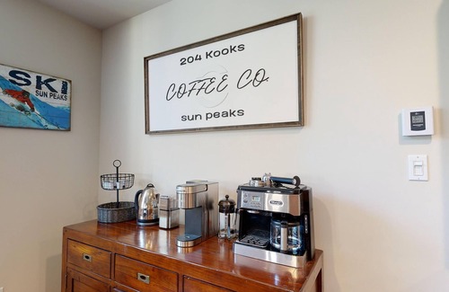Sun Peaks Condo | Spacious Ski in/out Condo in Sun Peaks Village