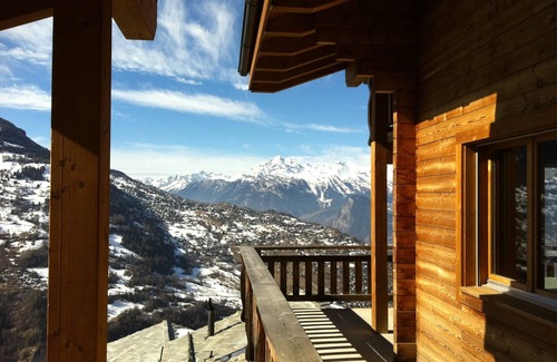 Nendaz Ski Chalet | Spacious ski retreat in Veysonnaz/4Vallees with stunning views - sleeps 12.