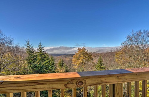 Snowshoe House | Spacious Snowshoe Cabin with Sunset Mtn Views!