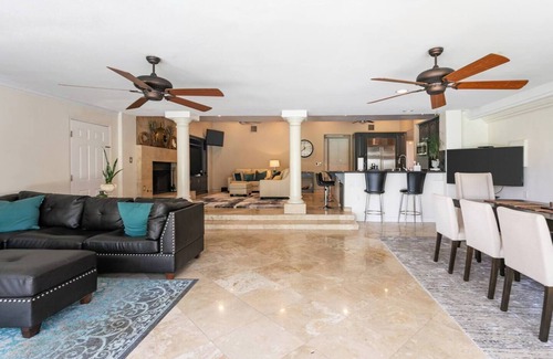 Ontario House | Spacious SoCal Retreat + Backyard Paradise Pool/Spa