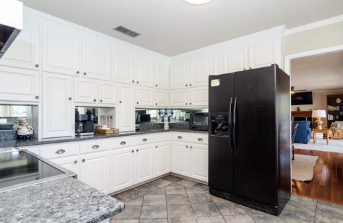 Wrightsville Beach House | Spacious sound front home w dock access!