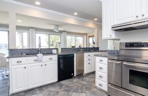 Wrightsville Beach House | Spacious sound front home w dock access!