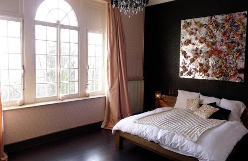 Spa Villa | Spacious Spa Villa with Garden