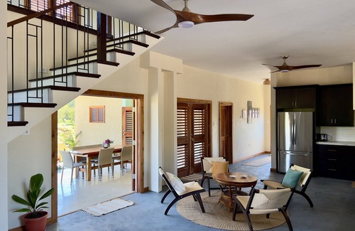 Treasure Beach Villa | Spacious, staffed villa! Private pool. 3 min walk to beach. AC and WIFI