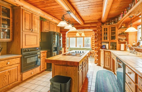 Hope Cabin | Spacious Sterling Cabin: Game Room, Private Pond!