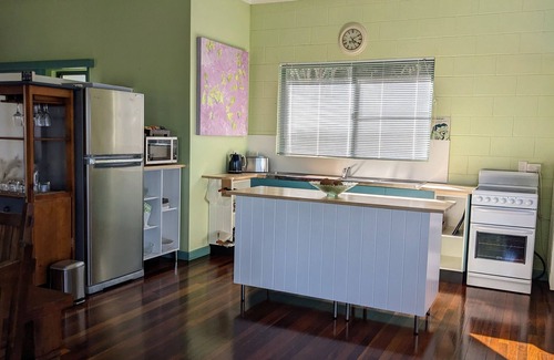 Carmoo Apartment | Spacious studio apartment, views over Hull river to South Mission and Dunk Is.