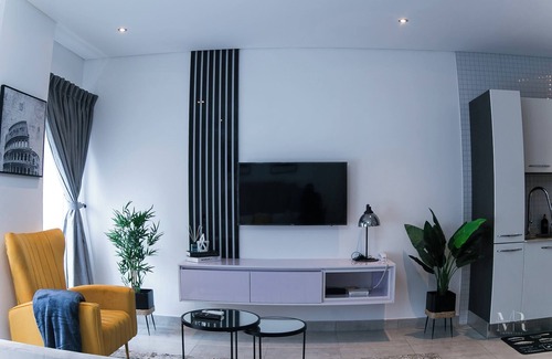 Osu Klottey Apartment | Spacious studio apartment @The SIgnature