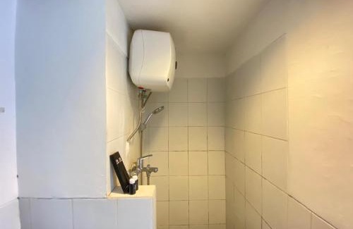 Cipaganti Apartment | Spacious Studio Apartment at Jarrdin Cihampelas By Travelio