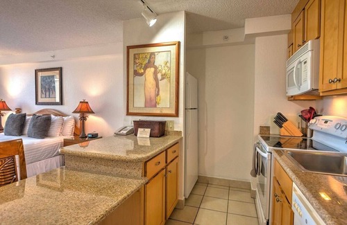 Honokowai Apartment | Spacious Studio at Ka'anapali Shores Beachfront Resort