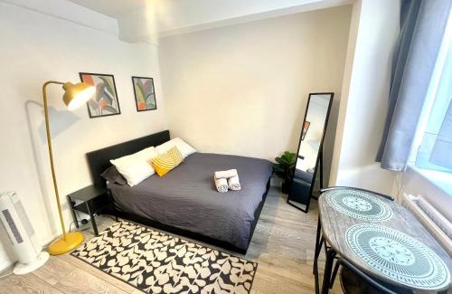 Brompton & Hans Town Apartment | Spacious Studio - Central London South Kensington - Harrods