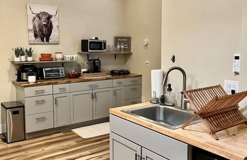 Mesilla Park House | Spacious studio near Mesilla