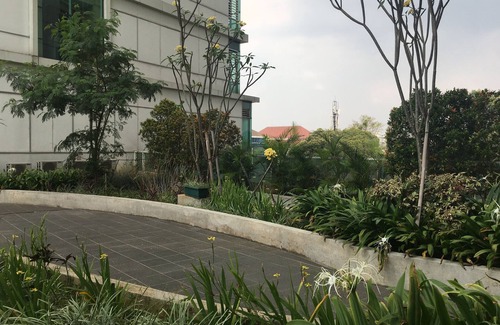 Babakan Ciamis Apartment | Spacious Studio Room At Tamansari La Grande Apartment Near Bip