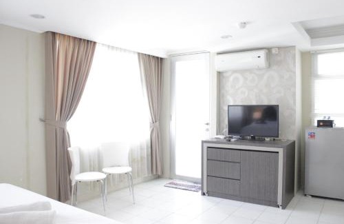 Cipaganti Apartment | Spacious Studio Room at The Jarrdin Cihampelas Apartment By Travelio