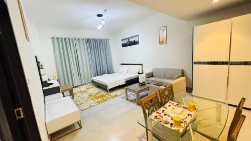 Deira Apartment | Spacious & Stylish 3-Bedroom Home in a Prime Location