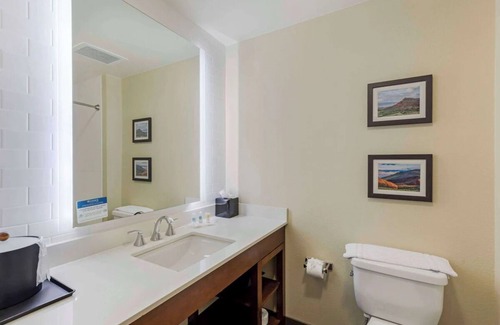 Loveland Hotel | Spacious Suite Perfect for Family Fun and Relaxation Near Loveland Sports Park