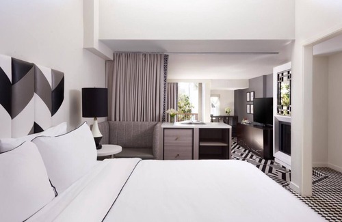 Norma Triangle Hotel | Spacious Suite with Recreational Amenities! Rooftop Heated Pool, Pet-friendly!