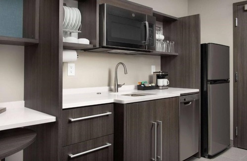 Northfield House | Spacious suites near Downtown Denver!