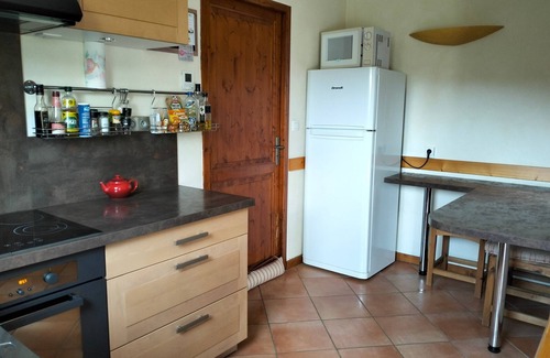 Correncon-en-Vercors Apartment | Spacious T3 Apartment with South-Facing Terrace, Garden, and Private Parking in Corrençon-en-Vercors
