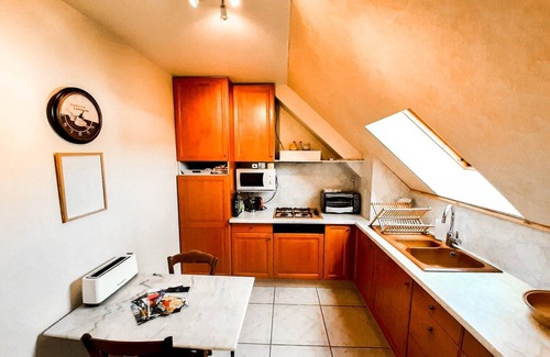 Amboise Apartment | Spacious T2 apt in city center.