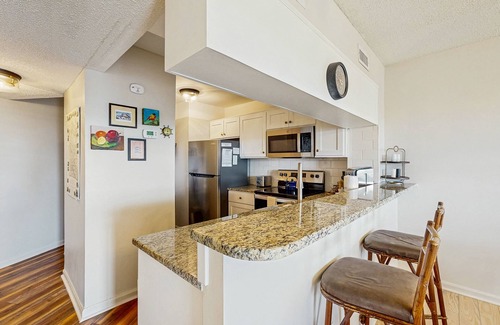 Edisto Island Condo | Spacious Third-Floor Condo w/Free WiFi, Shared Outdoor Pool, Private W/D