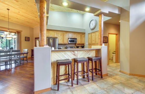 Torreon Cabin | Spacious Torreon Cabin w/Deck & Gas Grill!