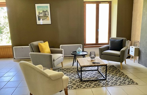Mesland Apartment | Spacious tourist accommodation