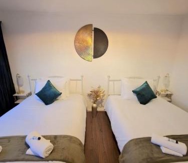 Selhurst House | Spacious Townhouse