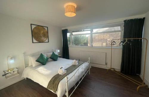 Selhurst House | Spacious Townhouse